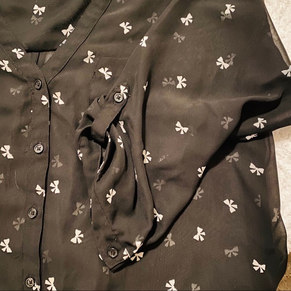 MAURICES 3/4 SLEEVE BOW BLOUSE XL - Picture 3 of 7